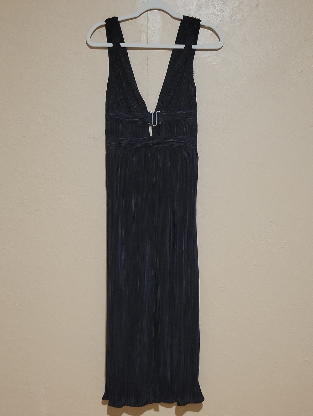 Black Pleated V-Neck Maxi Dress